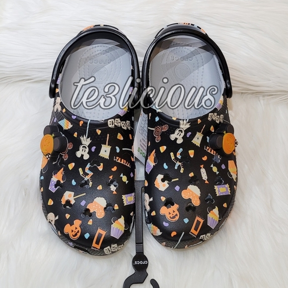 DISNEY PARKS MICKEY HALLOWEEN LIGHT UP CROCS - Picture 2 of 8